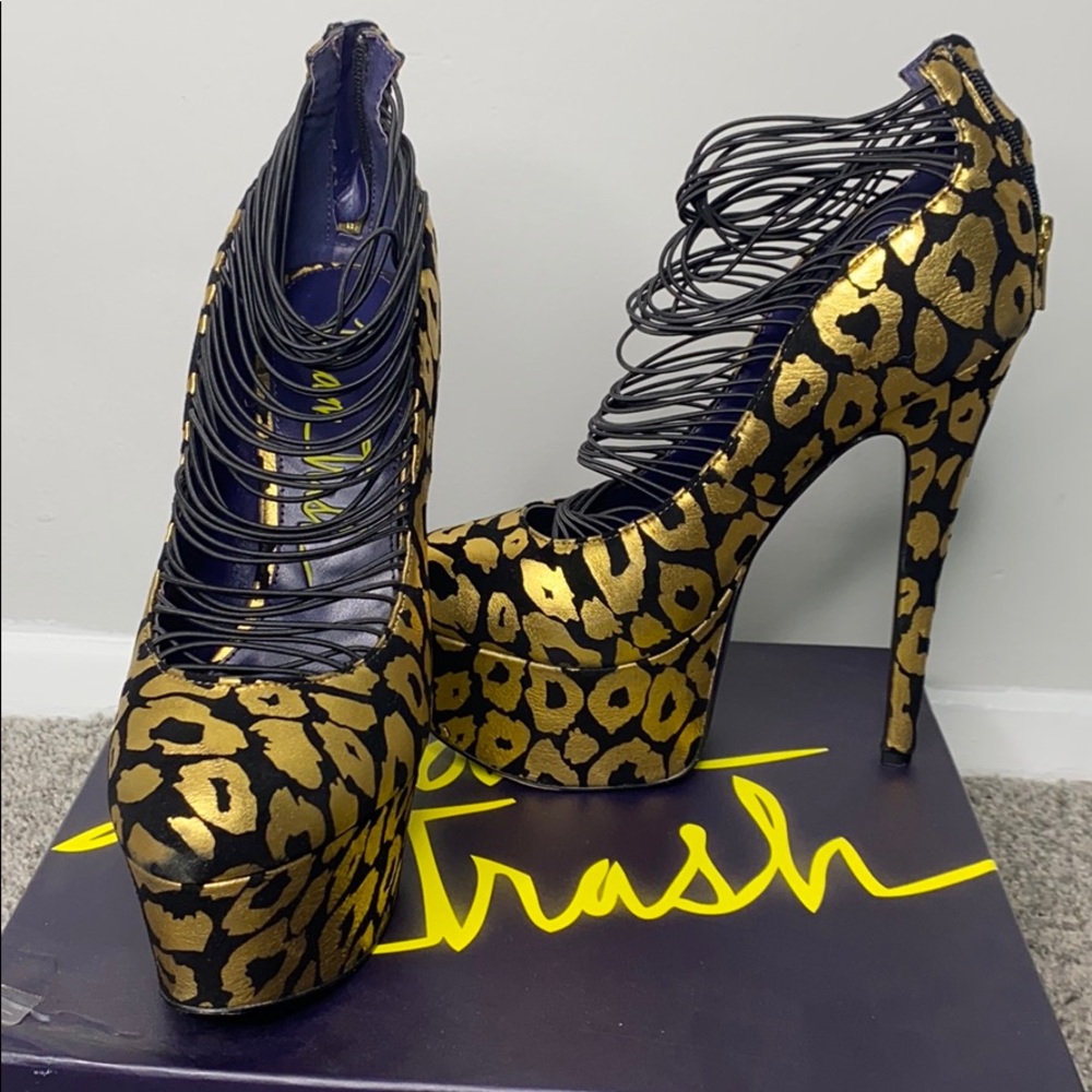 Leopard print platform heels
